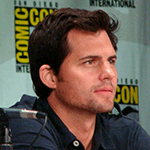 Kristoffer Polaha